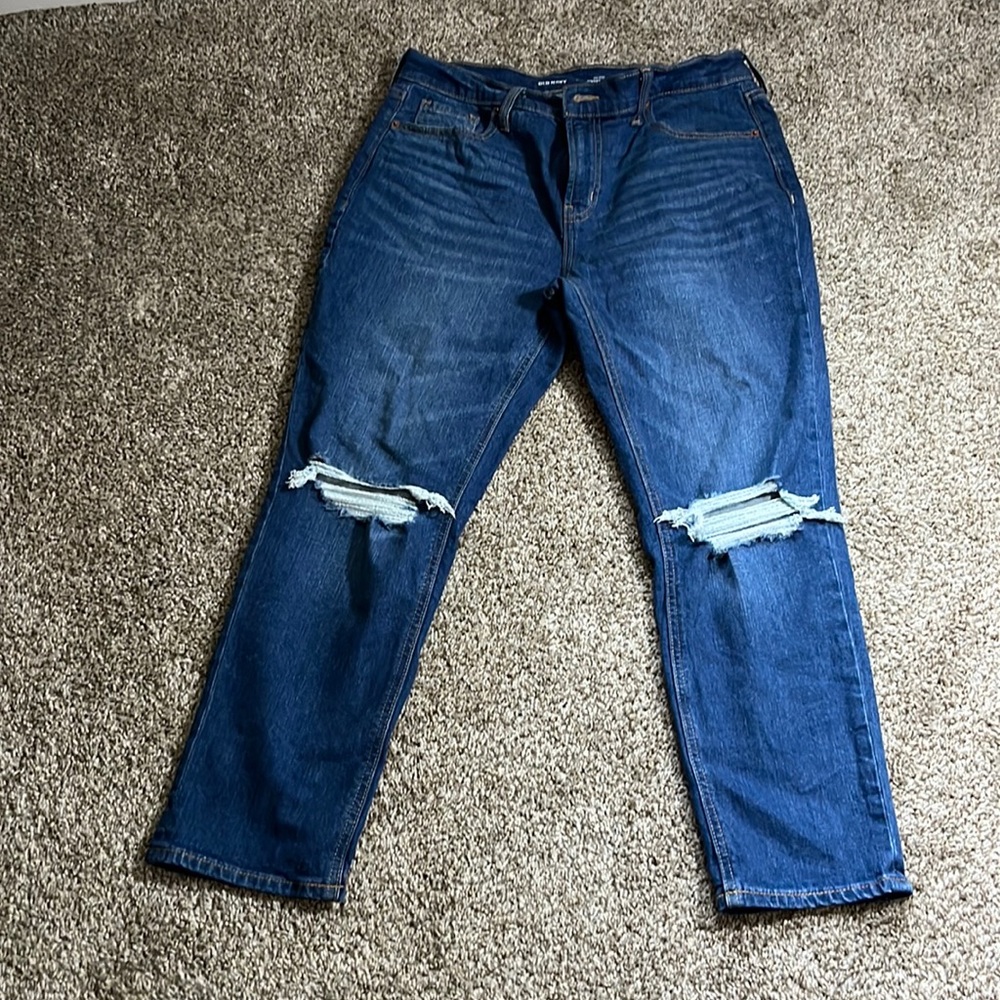 Old Navy Mid-Rise Boyfriend Straight Ripped Jeans